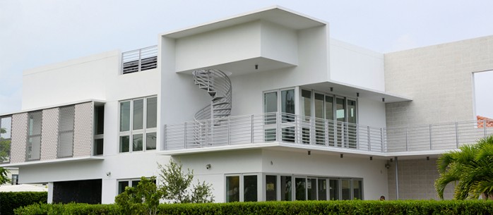 ENERGY-EFFICIENT HOME CONTROLS LIGHTING AND SOLAR WITH A HIGH-TECH TWIST ENERGY-EFFICIENT HOME CONTROLS LIGHTING AND SOLAR WITH A HIGH-TECH TWIST: florida, miami, smart-home-stories,